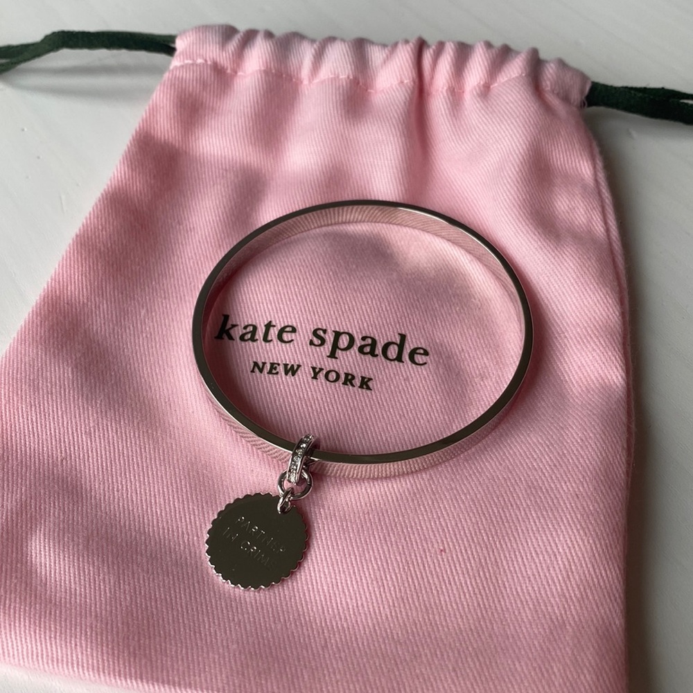 Kate Spade Say Yes Scalloped Partners In Crime Bangle - Silver